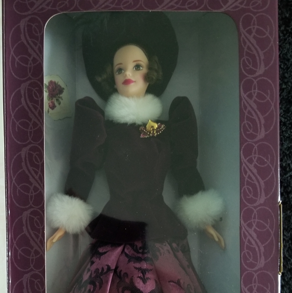 1996 SE Hallmark Holiday Traditions Barbie Doll
